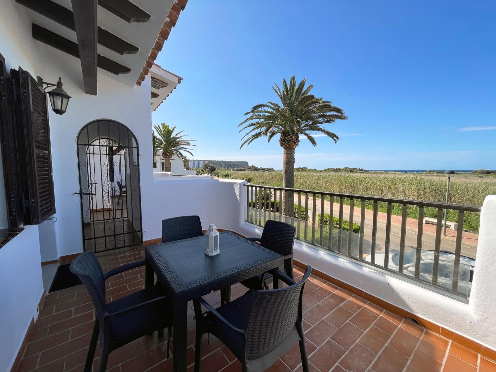 Apartamento Trini En Son Bou, Frente Al Mar, Perfecto Para Vacaciones * Alaior